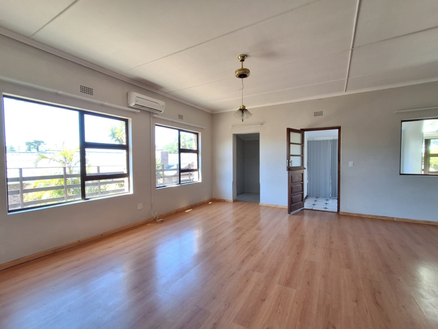 2 Bedroom Property for Sale in Stilbaai Wes Western Cape